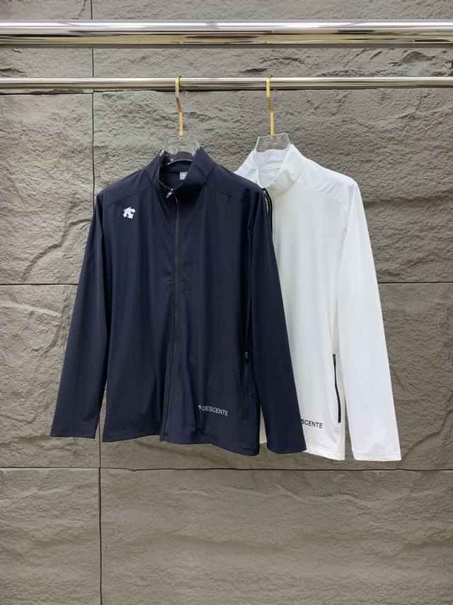 新品 迪桑特渠道精品.2025Ss春夏新款运动服夹克防晒服外套！防晒衣经典之余增添了与时俱进的时尚感,型男靓女的最佳选择.新型轻量绢丝纤维尼龙面料,轻盈透气,绗