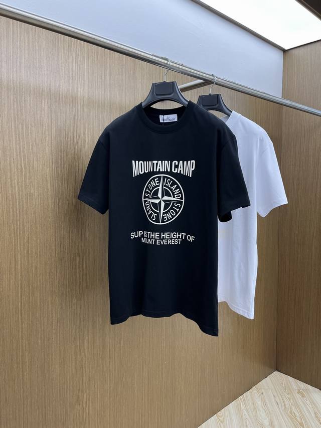 新品 Sto 2540春夏新款男女同款短袖圆领T恤，极具个性高级风，标志Logo印花工艺设计！定制纯棉面料！一款简约高级的时尚单品，穿搭魅力十分高级不俗的时尚产