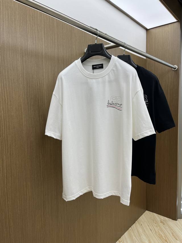 Bbg Ss夏装新品 专柜在售 最新系列图案Logo短袖T恤 必须人手一件的节奏！ 进口顶极精梳棉面料，极为亲肤舒适 摸上去非常的细腻，质感很好，完美体现立体感