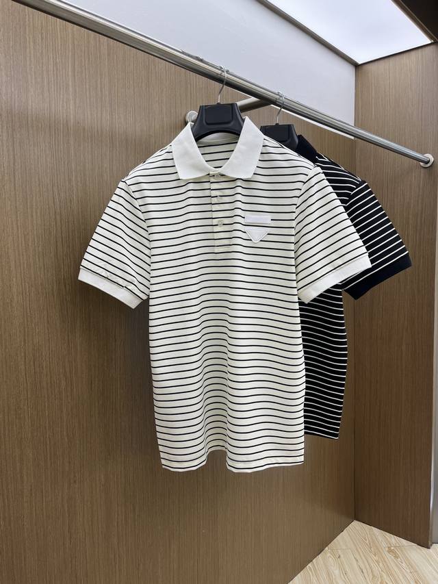 独家定制工艺款 ,专柜同步2025Ss夏季新品，男士胸前经典徽标标识商务休闲撞色领短袖Polo衫！贸易公司渠道稀出，同步Gw发售！视觉颇为精致美观，彰显了品牌特