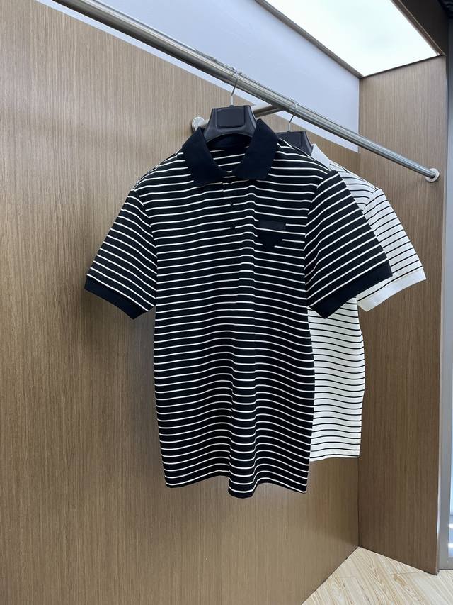 独家定制工艺款 ,专柜同步2025Ss夏季新品，男士胸前经典徽标标识商务休闲撞色领短袖Polo衫！贸易公司渠道稀出，同步Gw发售！视觉颇为精致美观，彰显了品牌特