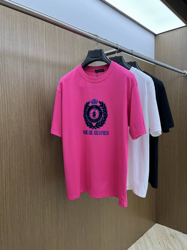 Bbg 独家首发 2025早春最新品，专柜同步有售，原单狠货，时尚休闲圆领短袖T恤，上身舒适！吸睛而有亮点，采用进口原版面料，顶级印花刺绣工艺字母图案Logo，
