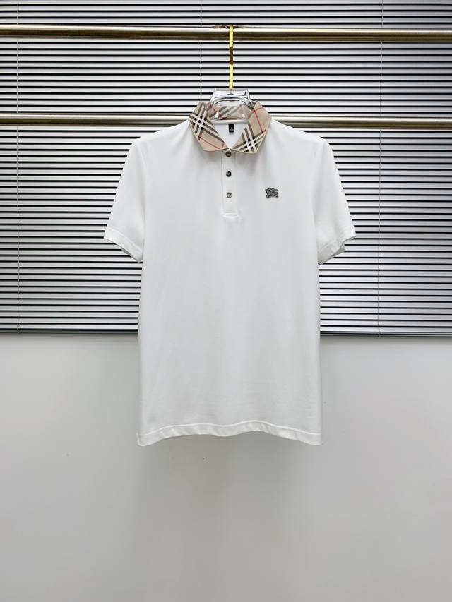 巴宝莉25Ss新款春夏短袖翻领T恤Polo，最高版本客供定制高端朱地面料简单时尚款，拼色螺纹超级好看！经典Logo简单大方的款式！满满的高级感，四季可穿。简欧风