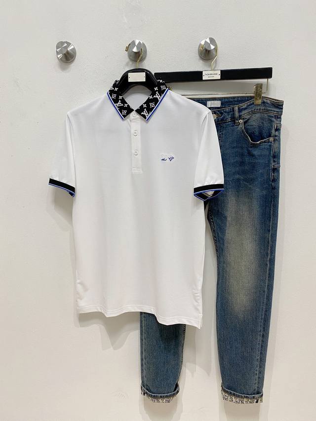 Lv25Ss新款春夏短袖翻领T恤Polo，最高版本客供定制高端朱地面料简单时尚款，拼色螺纹超级好看！经典Logo简单大方的款式！满满的高级感，四季可穿。简欧风格