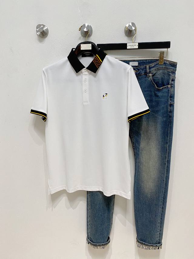 芬家25Ss新款春夏短袖翻领T恤Polo，最高版本客供定制高端朱地面料简单时尚款，拼色螺纹超级好看！经典Logo简单大方的款式！满满的高级感，四季可穿。简欧风格