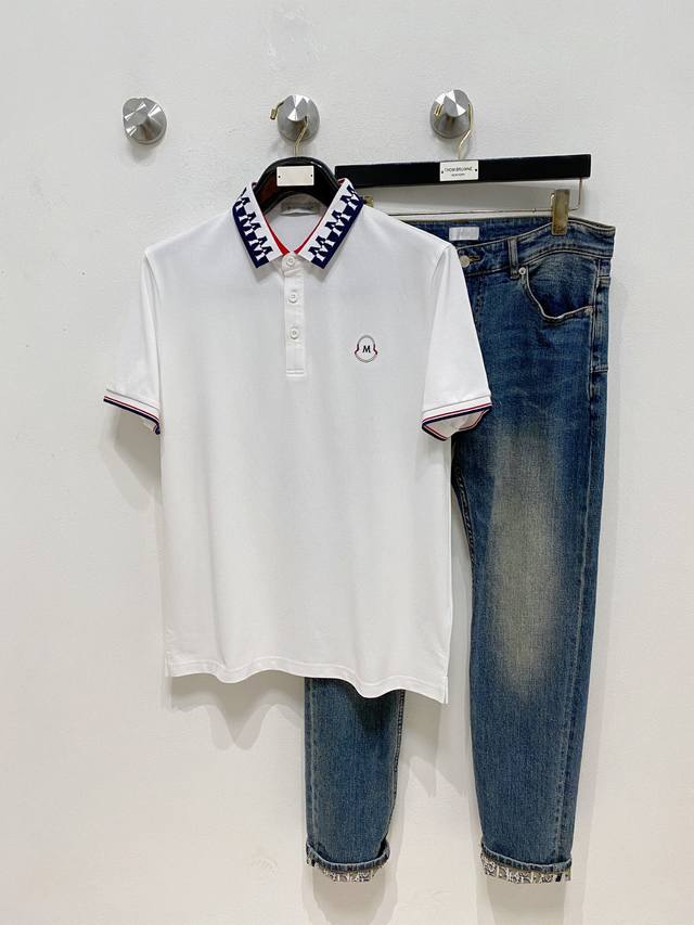 蒙口25Ss新款春夏短袖翻领T恤Polo，最高版本客供定制高端朱地面料简单时尚款，拼色螺纹超级好看！经典Logo简单大方的款式！满满的高级感，四季可穿。简欧风格