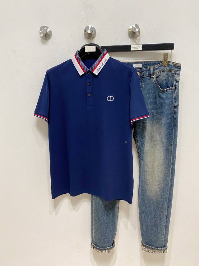 迪奥25Ss新款春夏短袖翻领T恤Polo，最高版本客供定制高端朱地面料简单时尚款，拼色螺纹超级好看！经典Logo简单大方的款式！满满的高级感，四季可穿。简欧风格