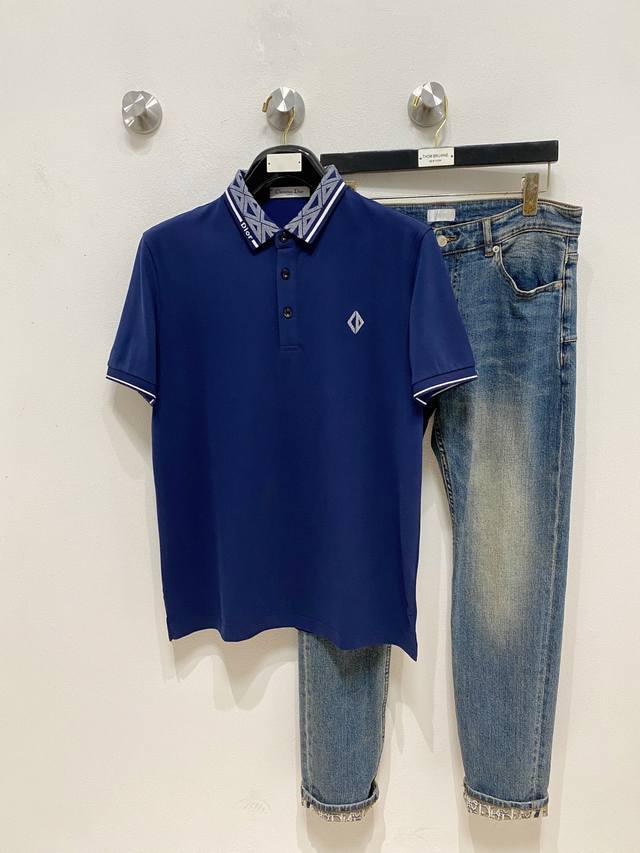 迪奥25Ss新款春夏短袖翻领T恤Polo，最高版本客供定制高端朱地面料简单时尚款，拼色螺纹超级好看！经典Logo简单大方的款式！满满的高级感，四季可穿。简欧风格