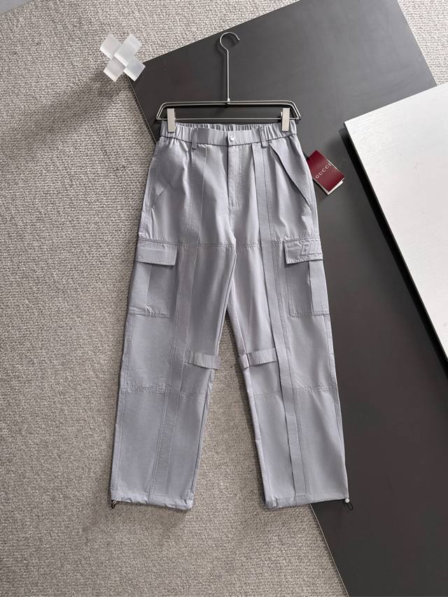 M-4Xl。 Gucc1 男士精品休闲裤顶级面料休闲裤，最新款上身版型无敌正绝对可以闭眼收的一款此款裤子非常百搭，弹力腰围,日常上班户外运动都可以穿着，是时尚休