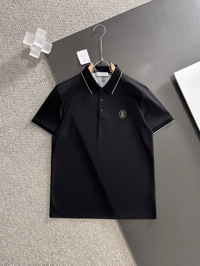 Bc夏季新品翻领Polo短袖 时尚单品设计，更加时尚舒适，高标准定制，上身非常有型，奢华品牌经典Logo图案 客供辅料，客供进口舒适透气面料质感非常细腻，细节工