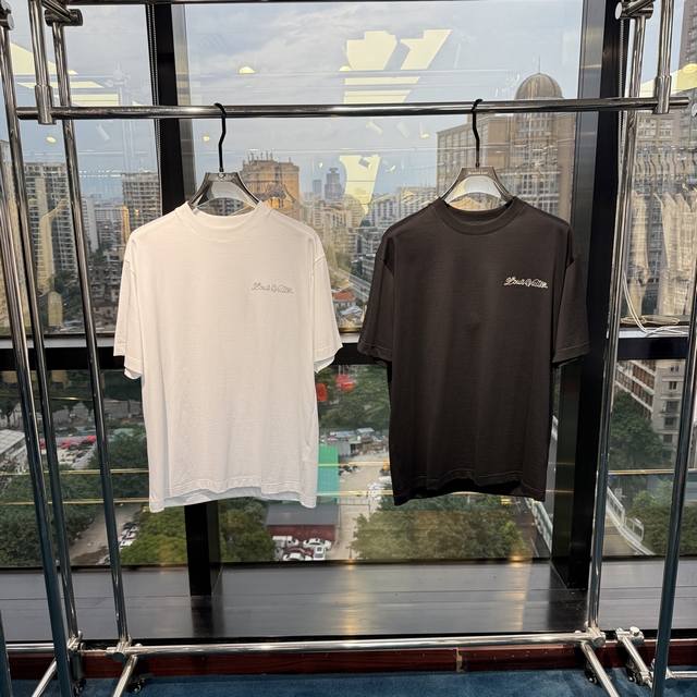春夏新品发布，路易微阔版T恤出货，面料全部订制顶级云朵棉，超级舒适，印花+烫钻工艺，48-56码，抓紧入