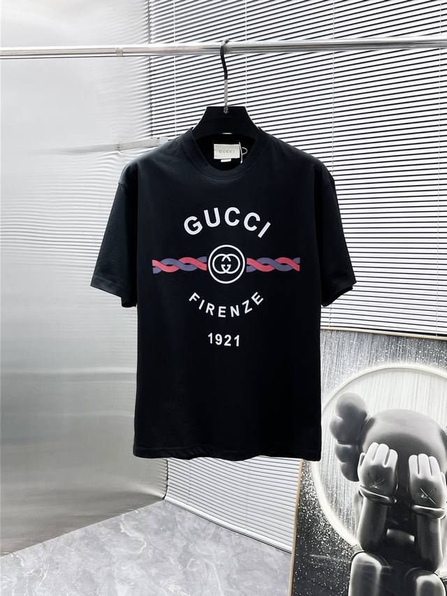 古奇 Gucci 2025新款 圆领 短袖 T恤 体恤 半袖 ，高端版本！专柜定制面料 透气舒适度高，细节无可挑剔，品牌元素设计理念，体现高品质。手感细腻柔软！