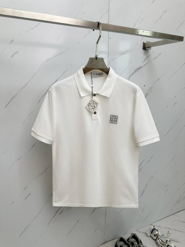 Loewe 最新最顶级版本Polo衫短袖，最顶级的品质.玉蚕丝 顶级制作工艺进口面料，专柜款独特设计，采用进口高端订制进口手感一流！！码数：M 3Xl