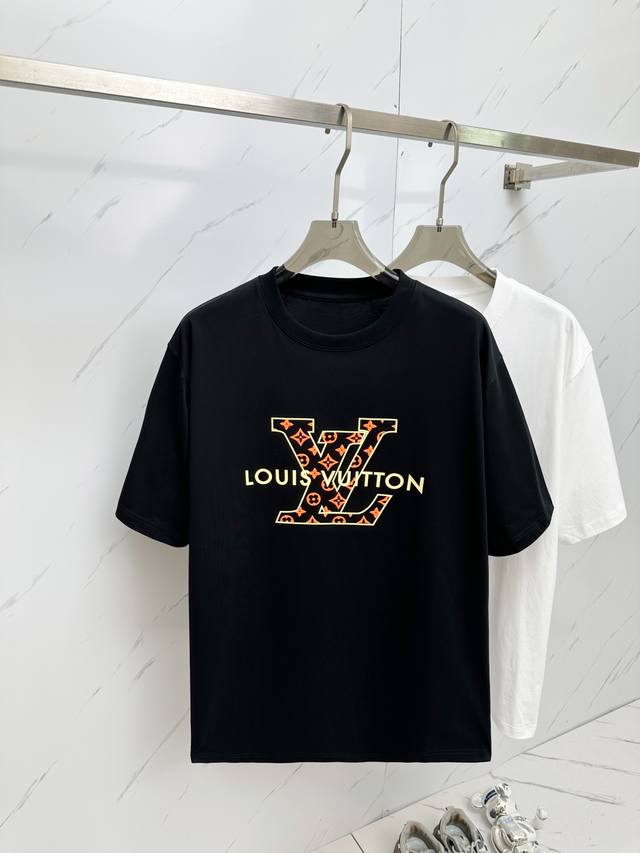 Lv 高端品质 25款Ss秋冬新品打底短袖 质量杠杠的 厚度弹性适中 舒适性高 Mp耐洗耐穿 秋季单品 冬季打底佳品 务必人手两件备用 亲戚好友特别推荐款 送礼