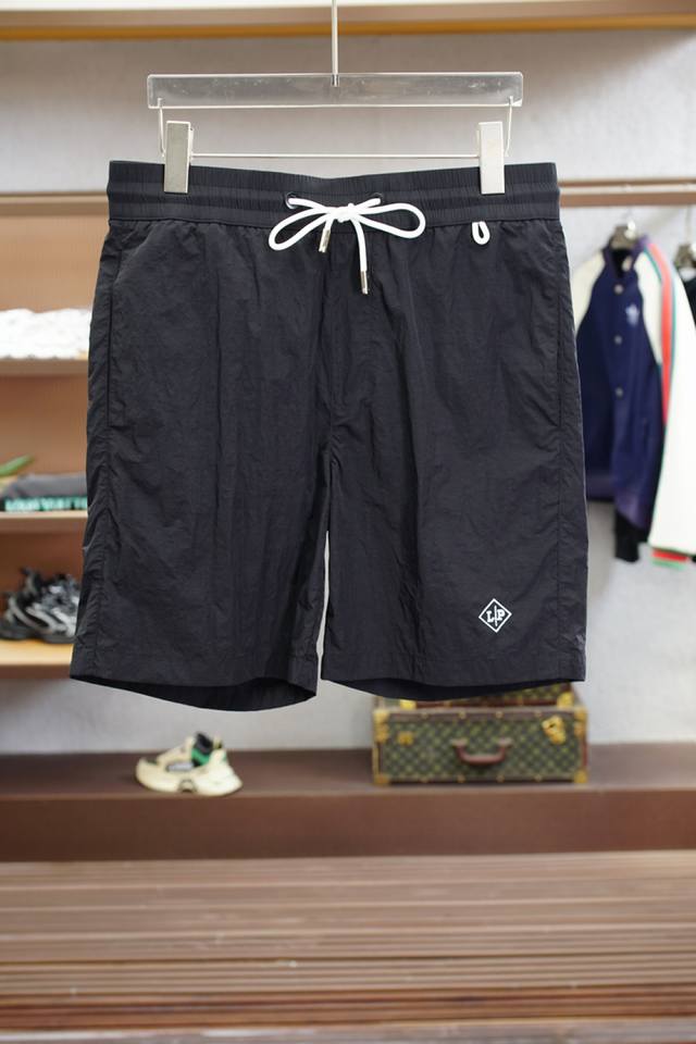 Lp- 2025夏季新品男士休闲沙滩短裤，每个色系都爱不释手，夏季必备神器哟 颜色 黑色，白色，浅灰，沙红色，浅蓝色，深蓝色，宝蓝色，黄色，码数M-3Xl