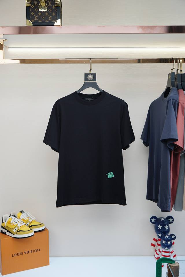 Bbr-巴宝莉 2025新款；春夏新款短袖，面料控必入款-采用进口高密度皮专柜定制皮马棉，质地温儒柔软 细腻柔软 上身自然是舒适 吸汗柔软细腻，不变形不起球，整