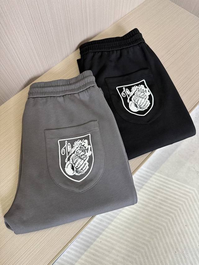 Zlv驴牌25Ss夏季新款 男士休闲百搭束脚卫裤休闲裤.客供精纺纯棉面料,区别于一般的棉质,手感质感顺滑细腻,略微弹性的功能,内外兼具的美感裁剪工艺,时刻保持完