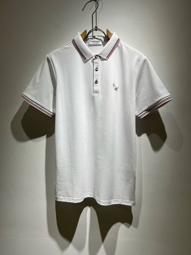 Thombrow*E汤姆*朗 ~2025春夏新品！官网同步有售，休闲经典翻领短袖Polo衫，独特设计魅力，非常高端，简约不简单，成衣新典范！面料精选独特珠地棉面
