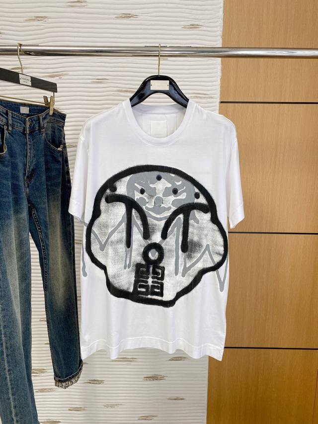 纪梵希25Ss 新品 纸盒包装！圆领短袖T恤1:1对版面料毛圈高克重百分百纯棉 提前做过预缩水1×1双纱不会变形！男女同款 官网细节 字母Logo印花 三标齐全
