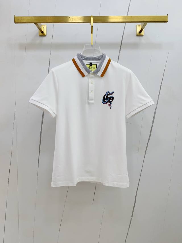 古驰25Ss新款春夏短袖翻领T恤Polo，最高版本客供定制高端朱地面料简单时尚款，拼色螺纹超级好看！经典Logo简单大方的款式！满满的高级感，四季可穿。简欧风格