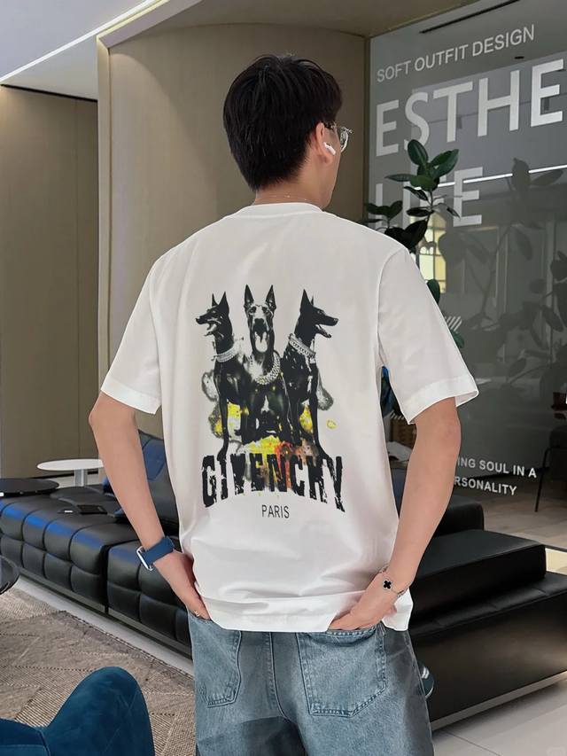 Givench*纪梵希潮牌25S新款圆领Tee.男女同款～爆款必推 胸口定制爆裂纹字母印花工艺.后背大文章.大图形潮人烫画设计减龄搭配.色彩搭配时尚好看.整体效