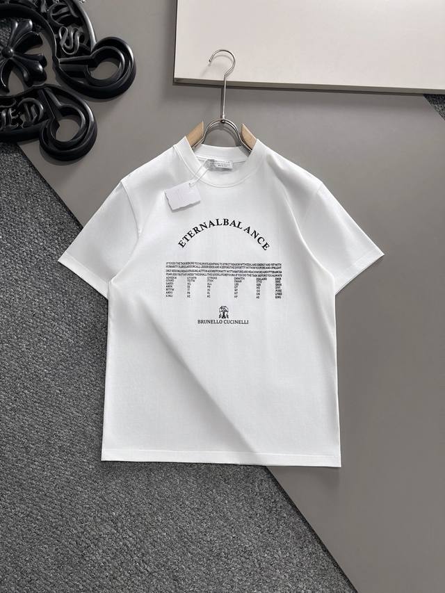 Bc 2025春夏新款男女同款短袖T恤，！定制专属纯棉面料，定制原版工艺螺纹，胸前重工字母Logo工艺设计！简约大方，从容百搭，档次极高，完美融入时尚还有风情感