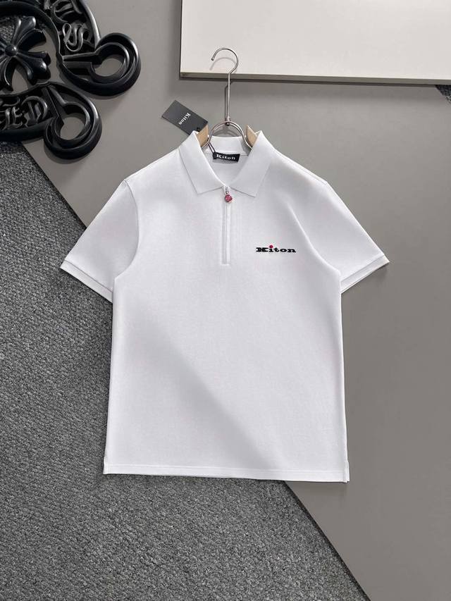 Kiton 2025Ss夏季新款 Logo男士翻领Polo衫！经典商务男款，高端男装的天花板级别的商务男款！简约时尚大气不失优雅，单穿内搭体面过人，品质控 细节