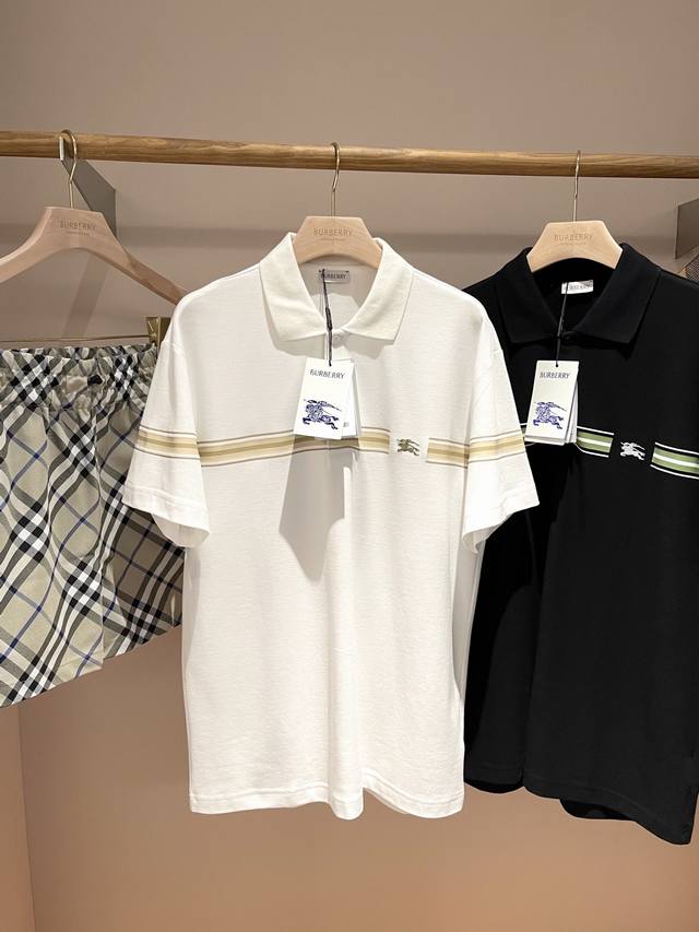 条纹小战马棉质 Polo 衫 Bur王牌尖货，镇店之宝 2025 男士条纹点缀Polo衫带着教科书级质感登场，从日常到商务都能完全驾驭的住。直接收藏发给男朋友当