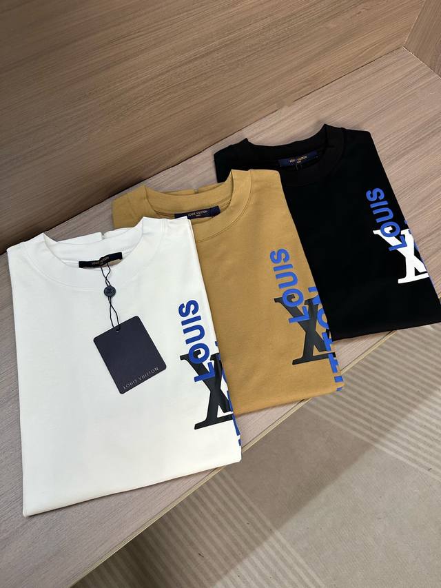 Lv驴家25Ss春夏新款圆领短袖，定制纯棉材质，舒适透气，胸前创意字母设计 时尚百搭，休闲单品 颜色：黑色，白色，卡其棕 码数：S-2Xl