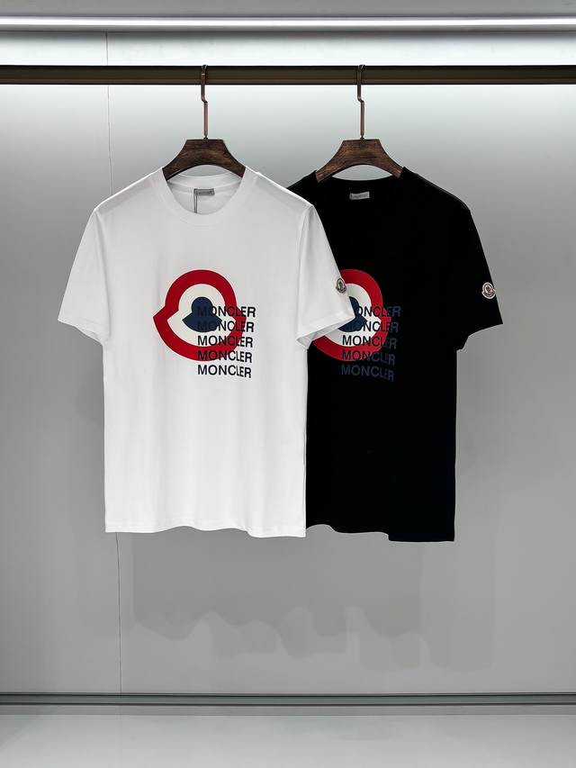 合照细节 Mon2025Ss夏季最新品，专柜同步有售，原单狠货，时尚休闲圆领短袖T恤，上身舒适！吸睛而有亮点，采用进口原版面料，顶级3D数码印花工艺字母图案Lo