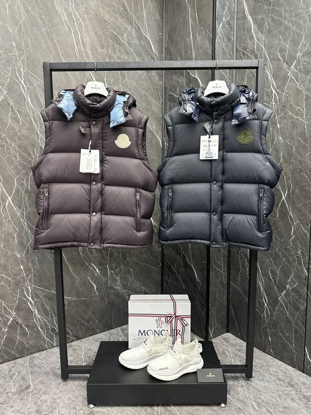 Moncler Cyclone 二合一羽绒夹克外套.黑色 深藏青色 巧克力色 Baby蓝.四色推送.
