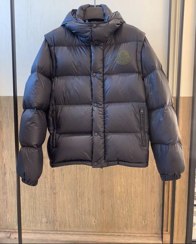 Moncler Cyclone 二合一羽绒夹克外套.柜台实拍展示.