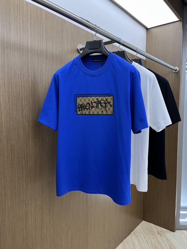 Bbg 独家首发 2025早春最新品，专柜同步有售，原单狠货，时尚休闲圆领短袖T恤，上身舒适！吸睛而有亮点，采用进口原版面料，顶级印花刺绣工艺字母图案Logo，