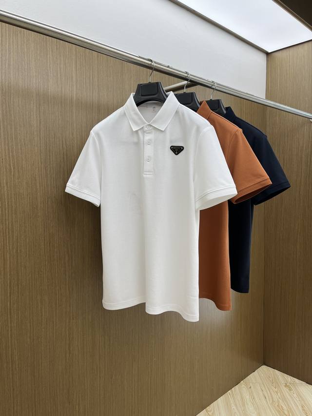 新品 Pd 2540春夏新品细纹珠地商务Polo，极简的衣身造型！ 顶级针织棉质混纺质地 整体的触感极为舒适，弹力十足亲肤效果高级，经典时尚翻领 Polo衫短袖