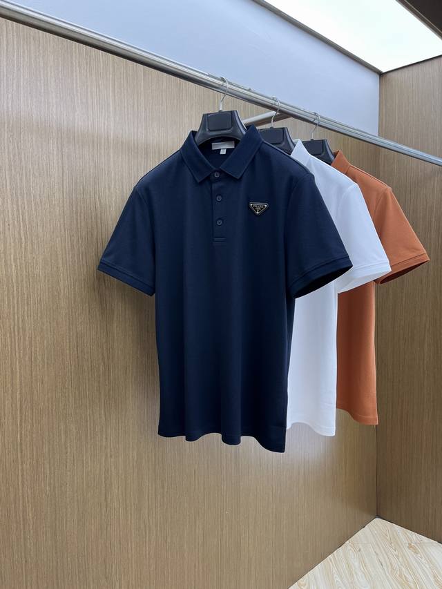 新品 Pd 2540春夏新品细纹珠地商务Polo，极简的衣身造型！ 顶级针织棉质混纺质地 整体的触感极为舒适，弹力十足亲肤效果高级，经典时尚翻领 Polo衫短袖