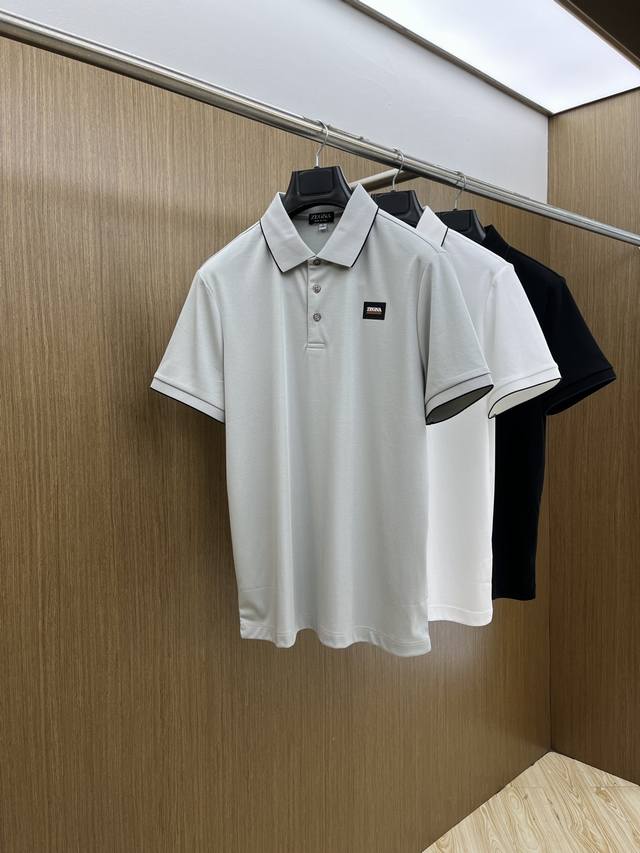 新品 Zz 2540春夏新品细纹珠地商务Polo，极简的衣身造型！ 顶级针织棉质混纺质地 整体的触感极为舒适，弹力十足亲肤效果高级，经典时尚翻领 Polo衫短袖