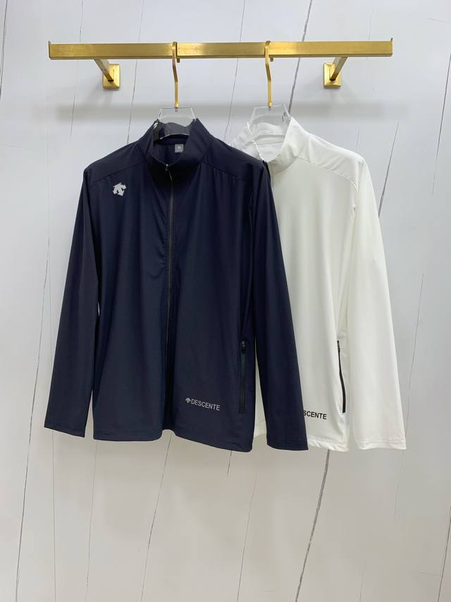 新品 迪桑特渠道精品.2025Ss春夏新款运动服夹克防晒服外套！防晒衣经典之余增添了与时俱进的时尚感,型男靓女的最佳选择.新型轻量绢丝纤维尼龙面料,轻盈透气,绗