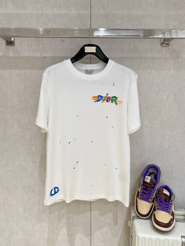 Dior 迪奥独家专供新款原单男士休闲短袖 高端定制 高版本 时尚百搭爆款进口面料 手感超柔软细腻 穿着亲肤舒适 高端精品 代工厂P精细做工 上身非常赞 男士必