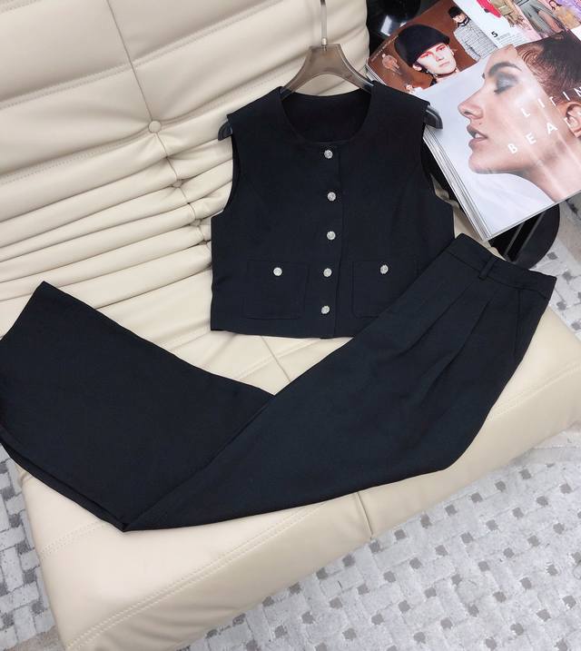 重磅套装！24年高品质背心上衣高腰长裤两件套 炸街御姐风套装！一整套时髦洋气冷淡风高级感小香风设计 优雅气质款 2色Sml 背心 裤子