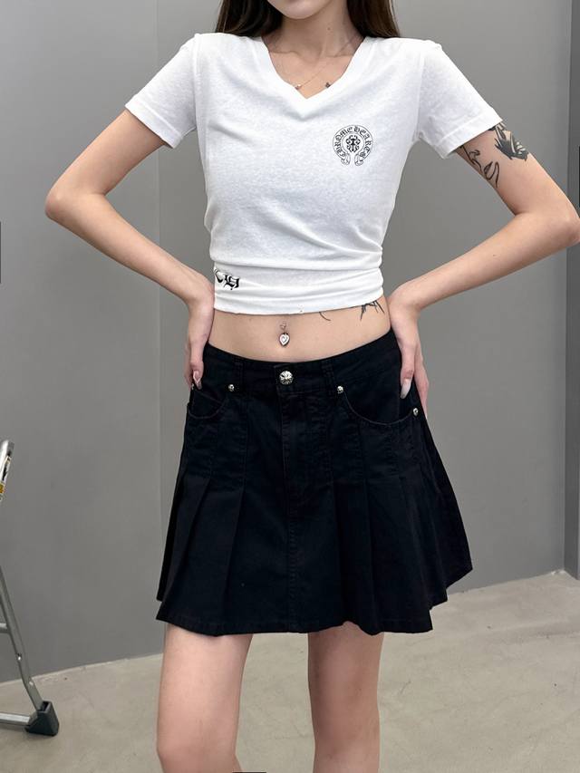 克罗心 ｜ 新款休闲短裙，成衣洗水工艺加百褶款式，经典五金配件，100%全棉面料，尺码Sml