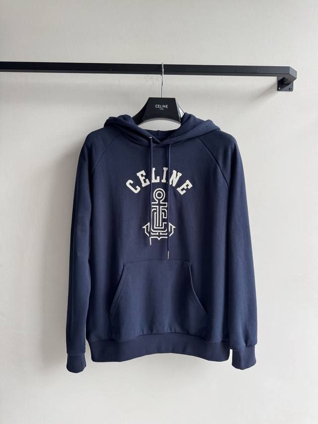 Celin*25Ss早春新款 做旧字母刺绣连帽运动卫衣！原版开发！高版出品！螺纹袖口饰边，后毛圈棉质细腻舒适感，是柔软又有肉感的贴身一点都不干涩，做工真的超级赞