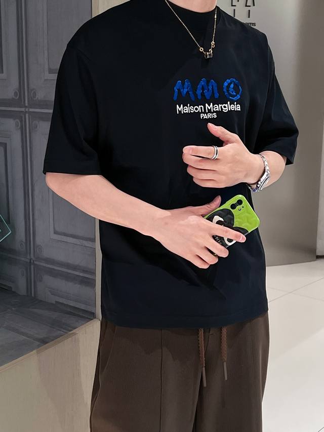 活动款持续有效多让20 马吉拉2025新工艺洗春夏新款首发专柜最新款短袖圆领T恤 官网同款 高端订制 设计前卫时尚！品牌Logo重工艺设计 高端定纯棉面料.手感