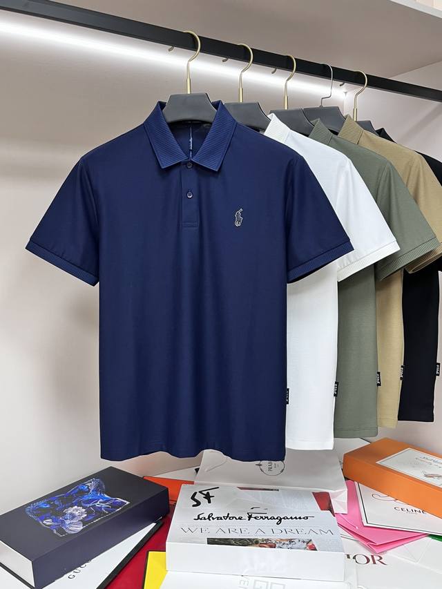 主推 Polo 独家专供秋季新款保罗时尚休闲翻领短袖，高密度纯棉面料，高级密针刺绣、高端欧版原单T恤，潮流时尚休闲半袖 透气舒适度高，细节无可挑剔，品牌元素设计