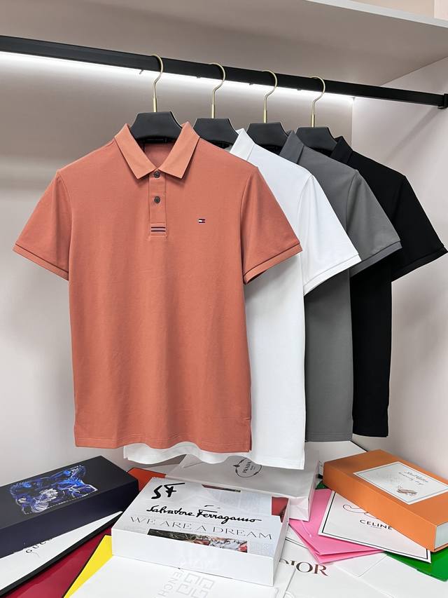 主推 Tommy 独家专供秋季新款汤米时尚休闲翻领短袖，高密度纯棉面料，高级密针刺绣、高端欧版原单T恤，潮流时尚休闲半袖 透气舒适度高，细节无可挑剔，品牌元素设