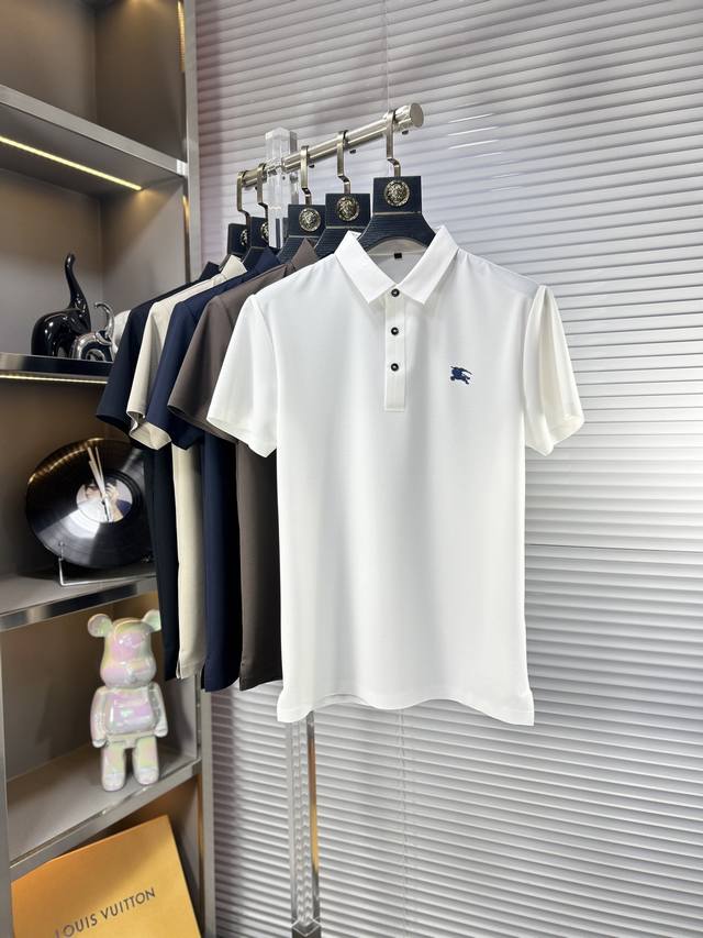 Bbr*巴宝莉 Ss25夏季新款翻领Polo衫 高品质珠地棉材质 雍容华贵的品牌风格，客供进口面料 做出来的衬衫也是版型垂顺挺括，并且还抗皱抗起球，贴身穿着也是