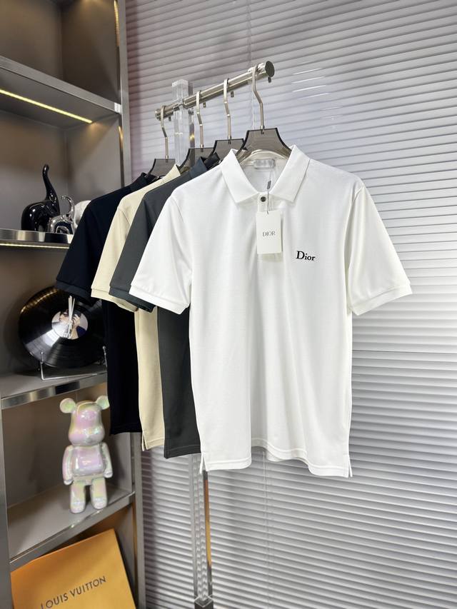 Dio*迪奥 Ss25早春新款翻领Polo衫 高品质珠地棉材质 雍容华贵的品牌风格，260克重 客供进口面料 做出来的衬衫也是版型垂顺挺括，并且还抗皱抗起球，贴