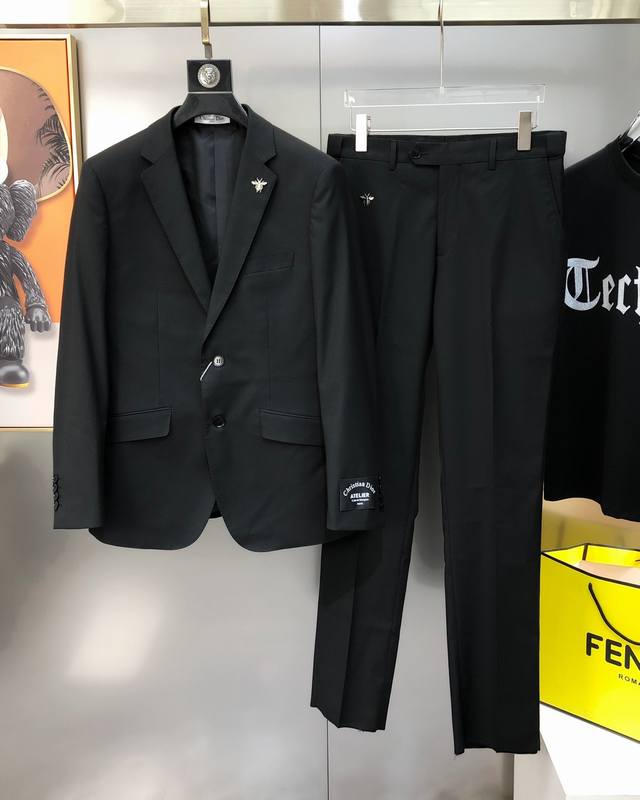 整套 上衣 西裤 D*Or 迪奥早春新款原单男士商务休闲西装套装 西服外套西裤 可拆开售卖官网同步售卖 高端定制 时尚百搭 爆款小蜜蜂Logo胸针设计 采用原版