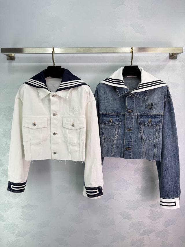 Miu Mi* 2025Ss新款 高版出品~超时髦新款丹宁牛仔 个性色调上身又酷又飒爽 纹理细腻，棉感自然，既有筋骨感又不失柔软，超级漂亮！细节做工超级好！2色