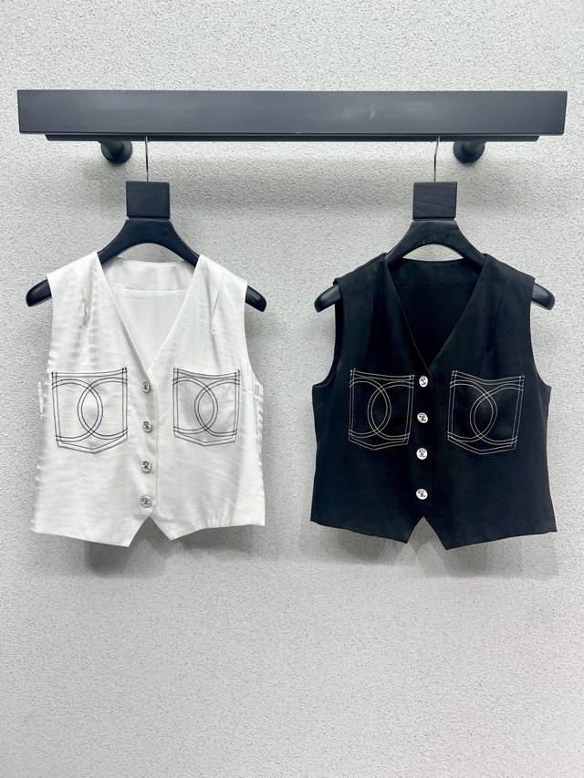 小香风系列款马甲上衣 时髦低调气质又奢华高级！版型百搭不挑人，做工品质看细节。白富美必入！强烈推荐 高品质 两色 尺码Sml