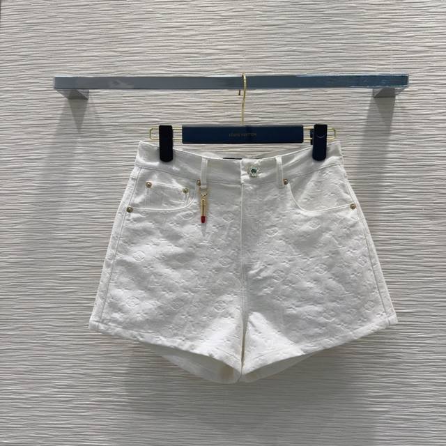 Louis Vuitto* 2025Ss新款 全系列出品 整件立体剪裁 全方位精致做工 里里外外都好好看 明星穿搭 上身超级遮肉显瘦 超拉腿部比例 巨好搭配的一